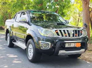 Toyota Hilux 2010 Pickup (Used)