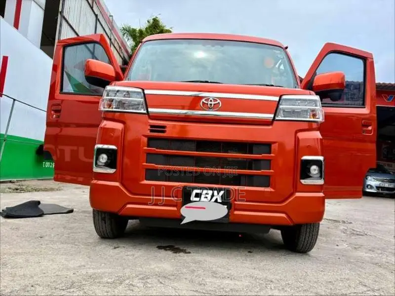 Toyota Pixis 2025 Van (Used)