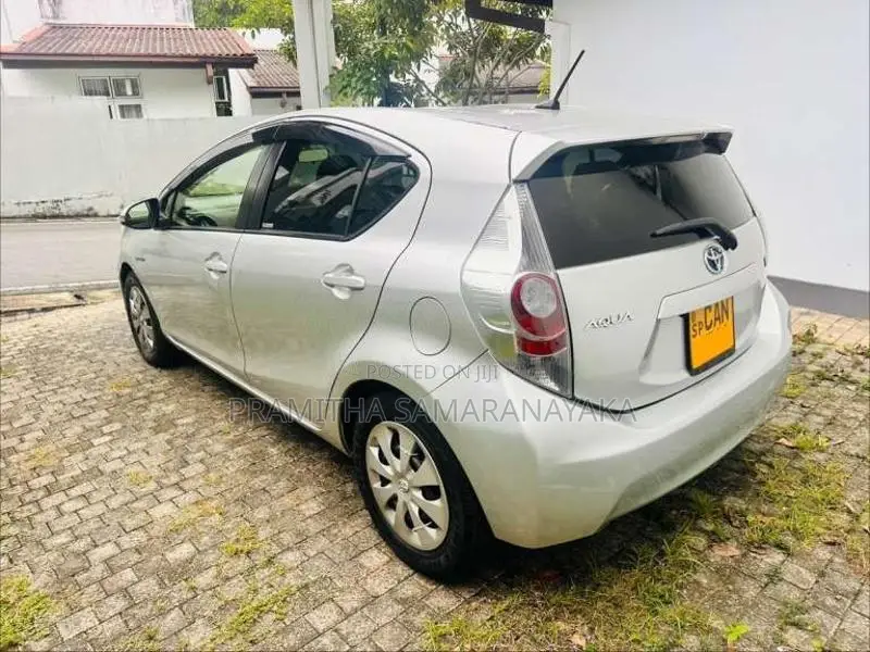 Toyota Aqua G Grade 2013 Car (Used)