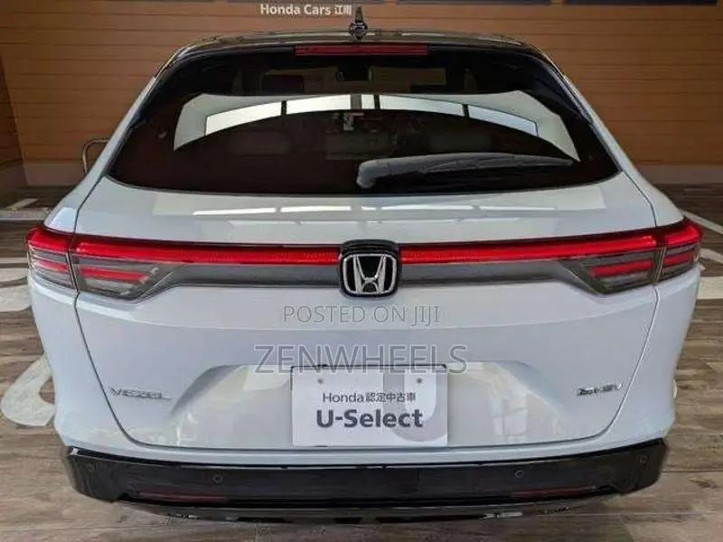 Honda Vezel Z Play Moonroof 2026 SUV Brand New