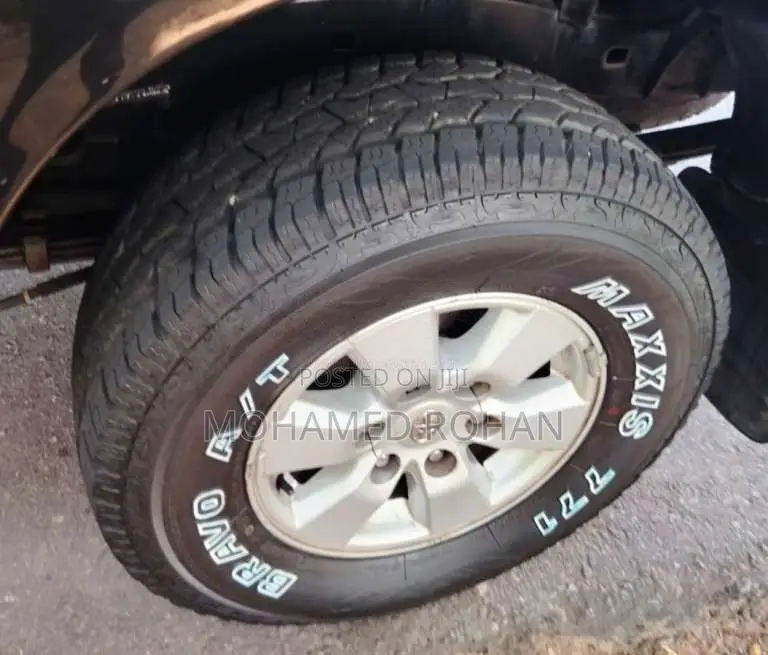 Toyota Hilux 2010 Pickup (Used)