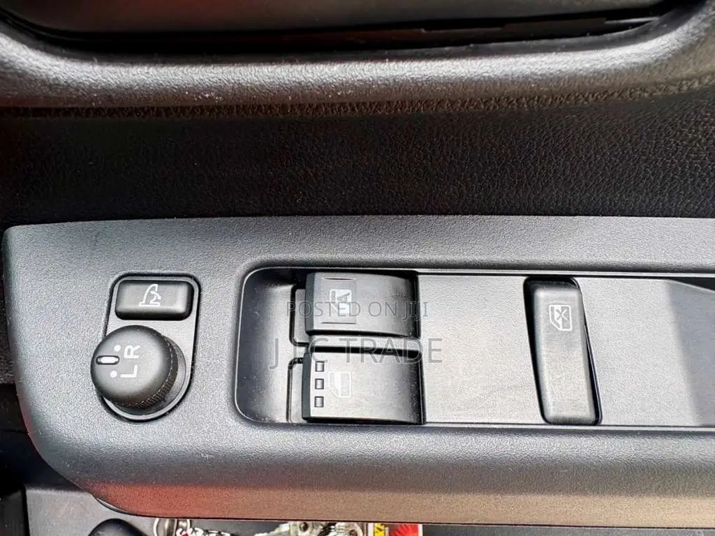 Toyota Pixis 2025 Van (Used)