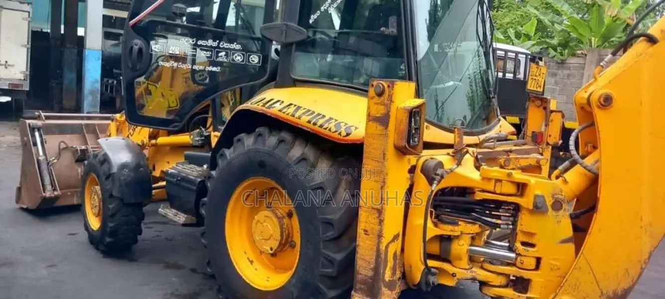 JCB 3CX 2003 Heavy-Duty (Used)