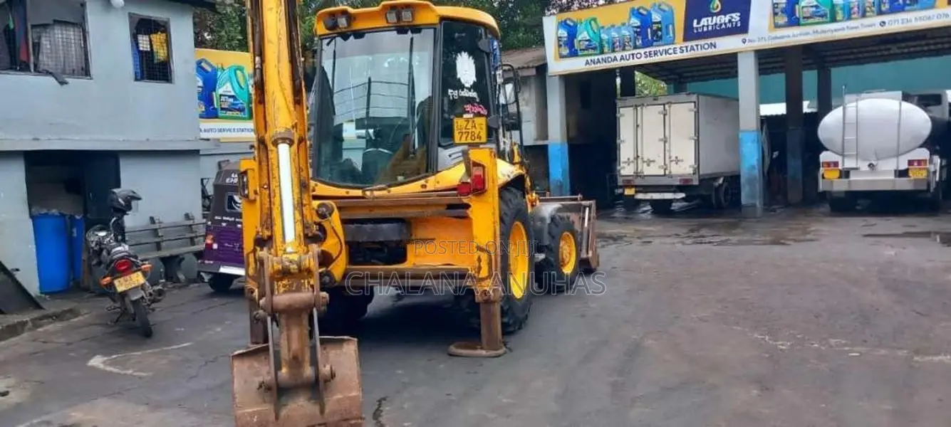 JCB 3CX 2003 Heavy-Duty (Used)