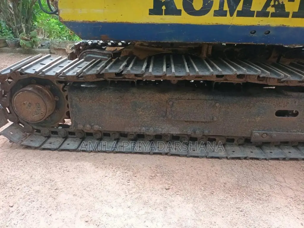 Komatsu Pc30-5 2000 Heavy-Duty (Used)