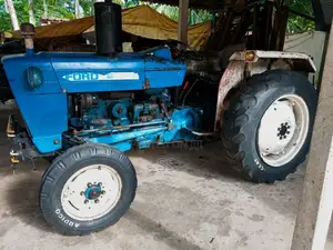 Ford 3000 2000 Tractor (Used)