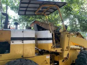 Komatsu 5- 2022 Heavy-Duty (Used)