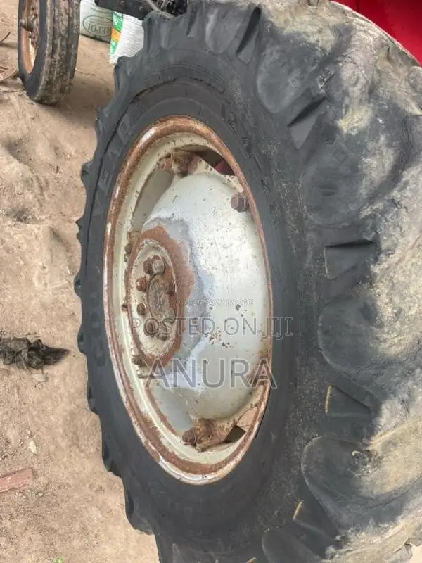 Massey-Ferguson 135 DL 2016 Tractor (Used)