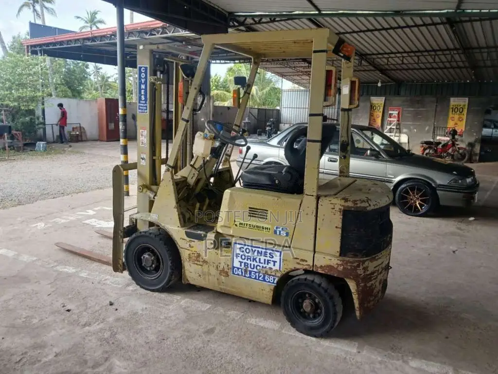Mitsubishi 1.5 Ton Forklift 2004 Heavy-Duty (Used)