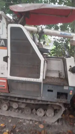 Kubota DC68 2014 Tractor (Used)
