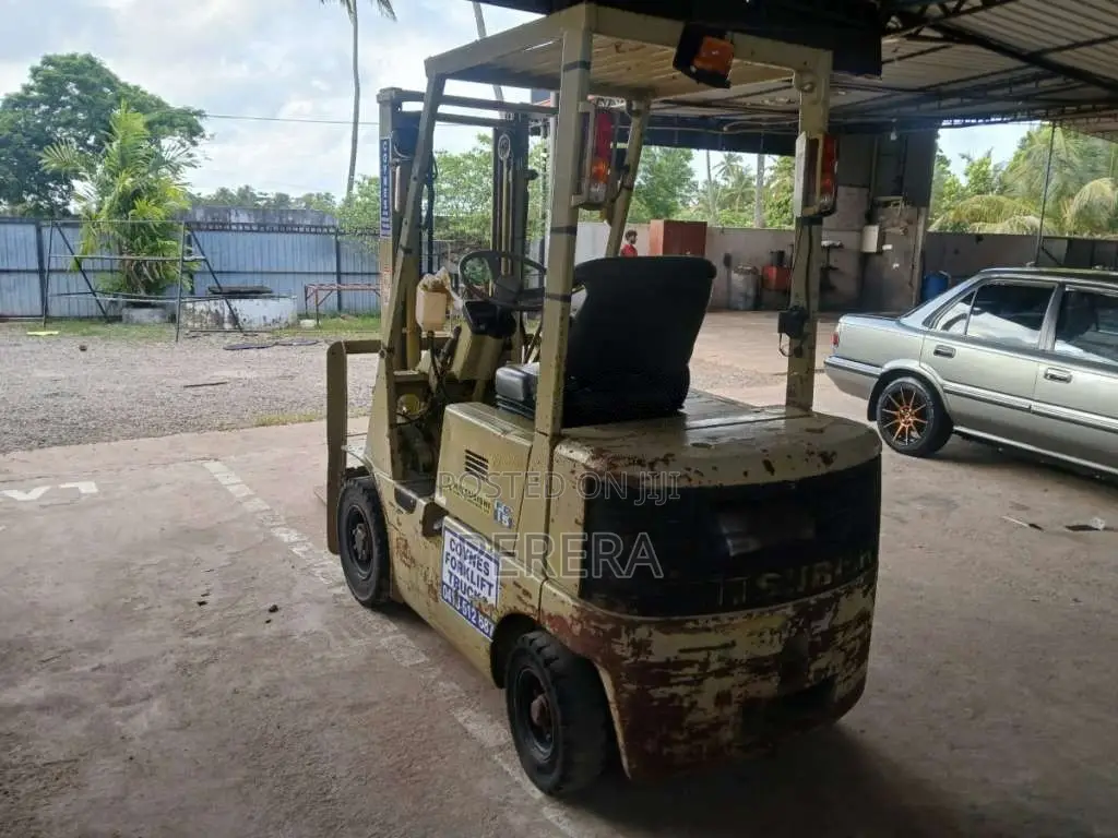 Mitsubishi 1.5 Ton Forklift 2004 Heavy-Duty (Used)