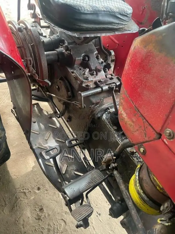 Massey-Ferguson 135 DL 2016 Tractor (Used)