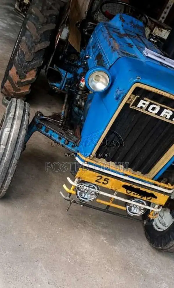 Ford 3000 2000 Tractor (Used)