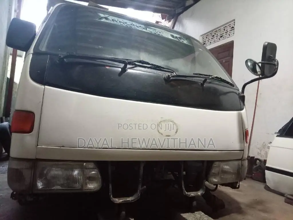 Toyota TOYOACE 2010 Crew Cab (Used)