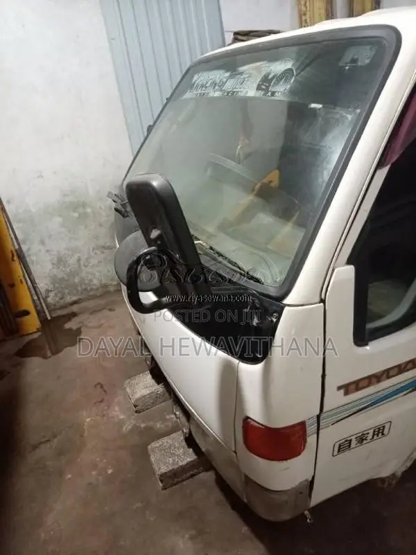 Toyota TOYOACE 2010 Crew Cab (Used)