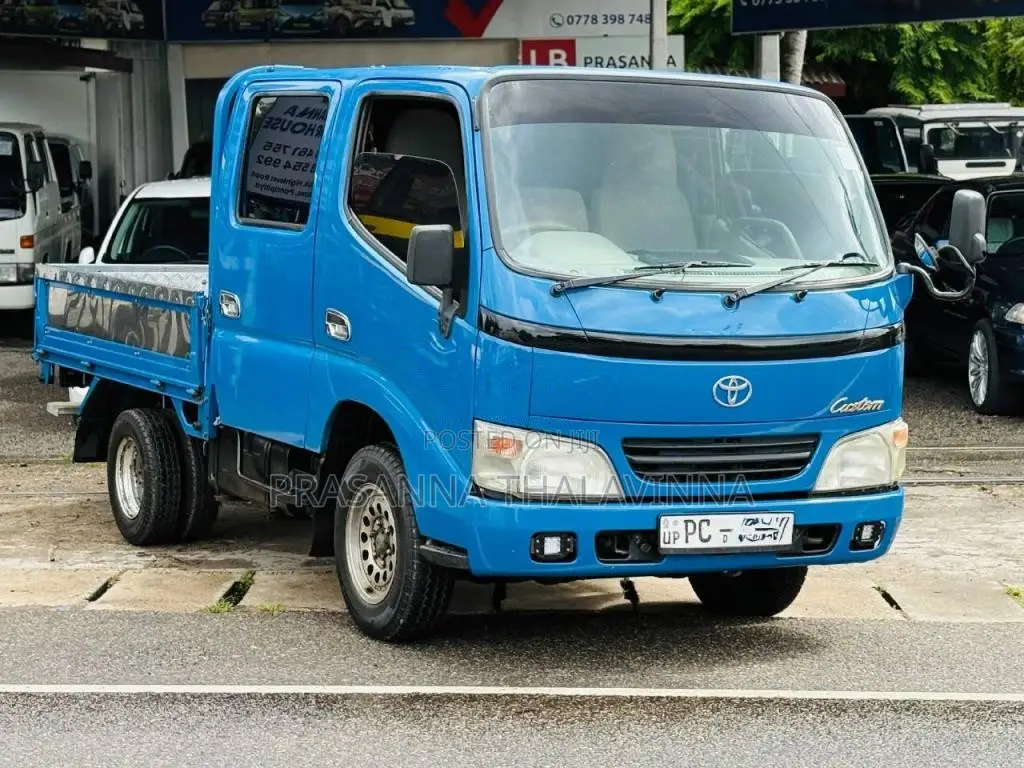 Toyota CrewCab 2006 Crew Cab (Used)