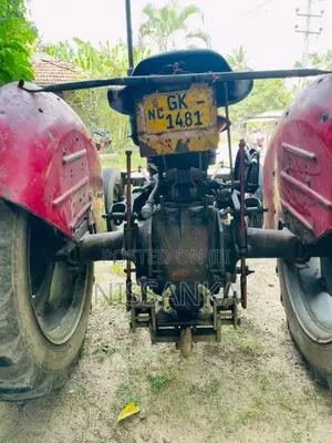 Massey-Ferguson 135 Dl 2001 Tractor (Used)