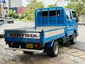 Toyota CrewCab 2006 Crew Cab (Used)