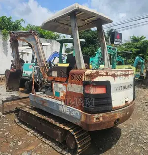 Mitsubishi ME30 2015 Heavy-Duty (Used)