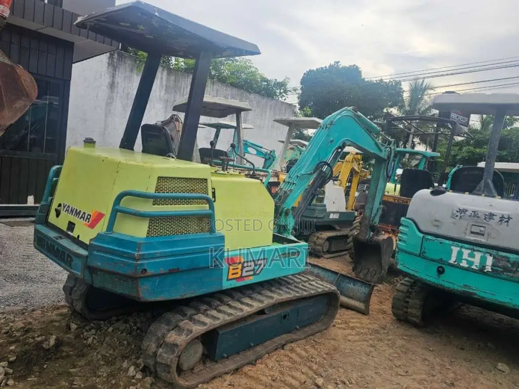 Yanmar B27-1 2014 Heavy-Duty (Used)