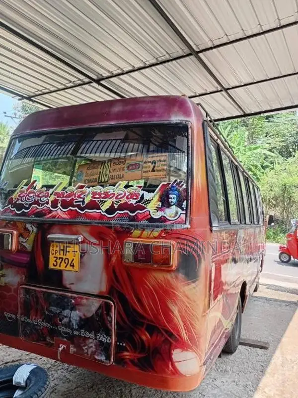 Eicher Eicher 2003 Bus (Used)