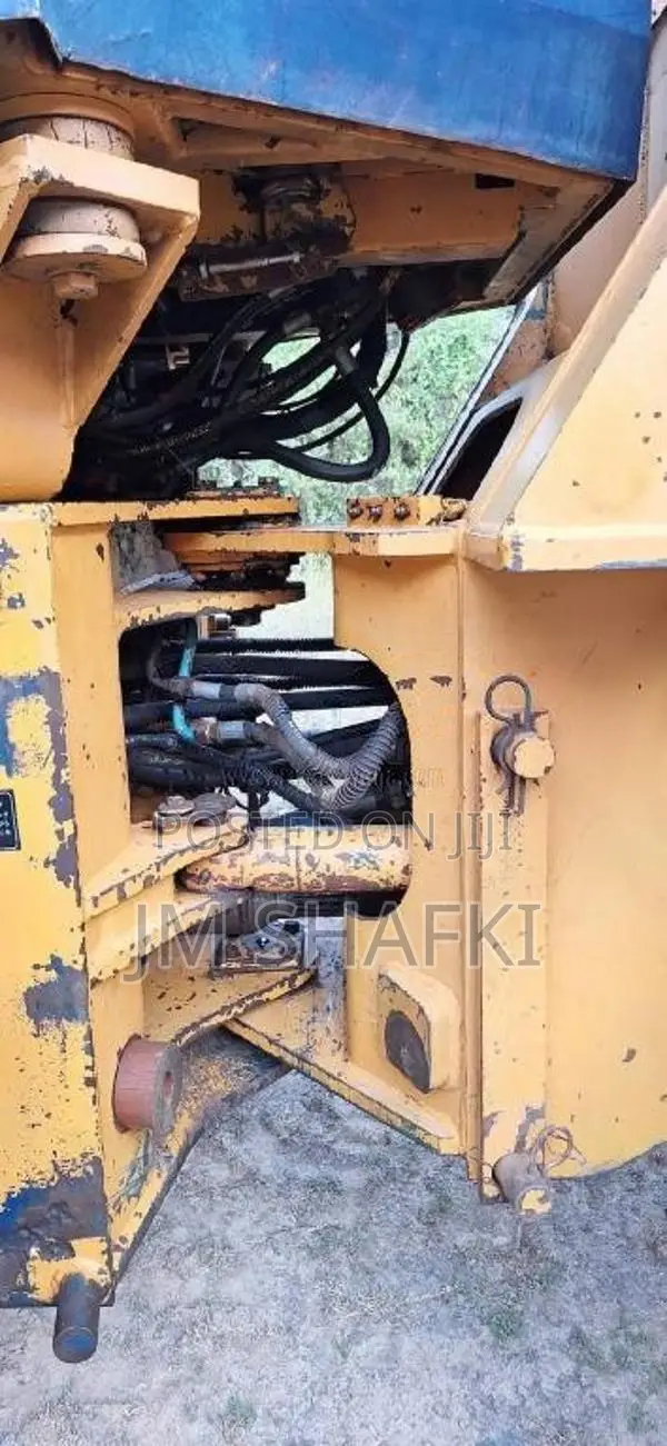 Kobelco Lk300 2012 Heavy-Duty (Used)