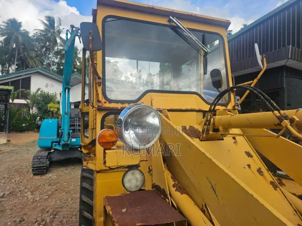 Mitsubishi Ws300 2015 Heavy-Duty (Used)