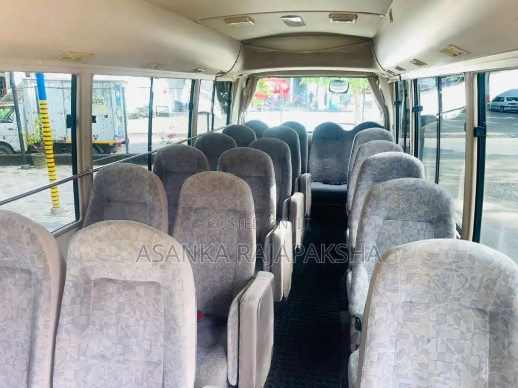 Mitsubishi Rosa 2013 Bus (Used)