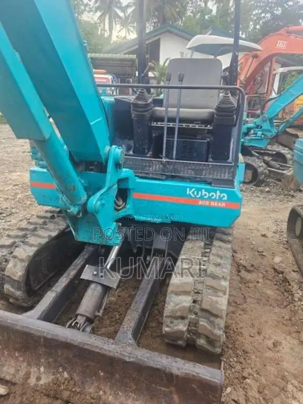 Kubota KX027 2014 Heavy-Duty (Used)