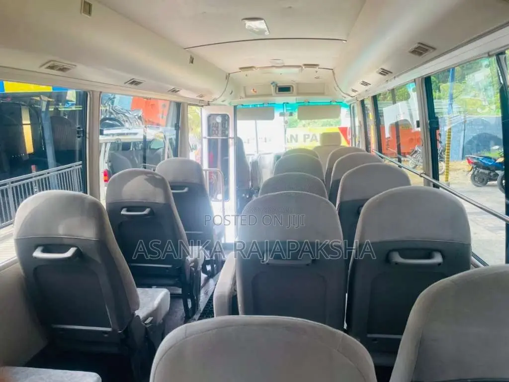 Mitsubishi Rosa 2013 Bus (Used)