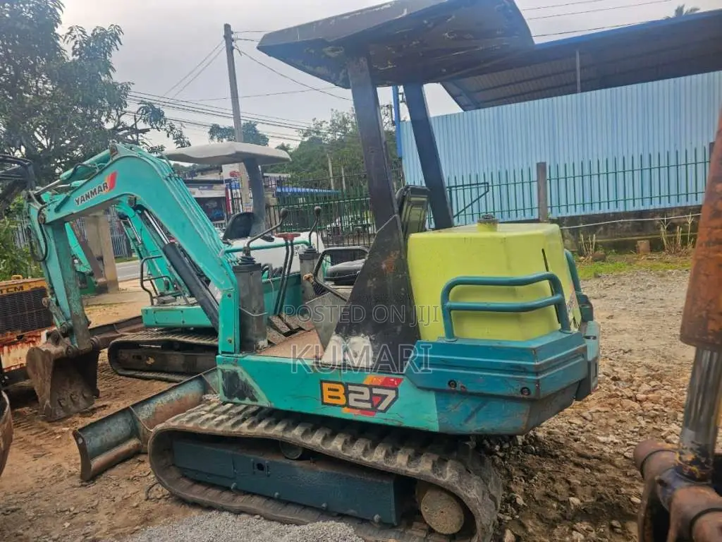 Yanmar B27-1 2014 Heavy-Duty (Used)