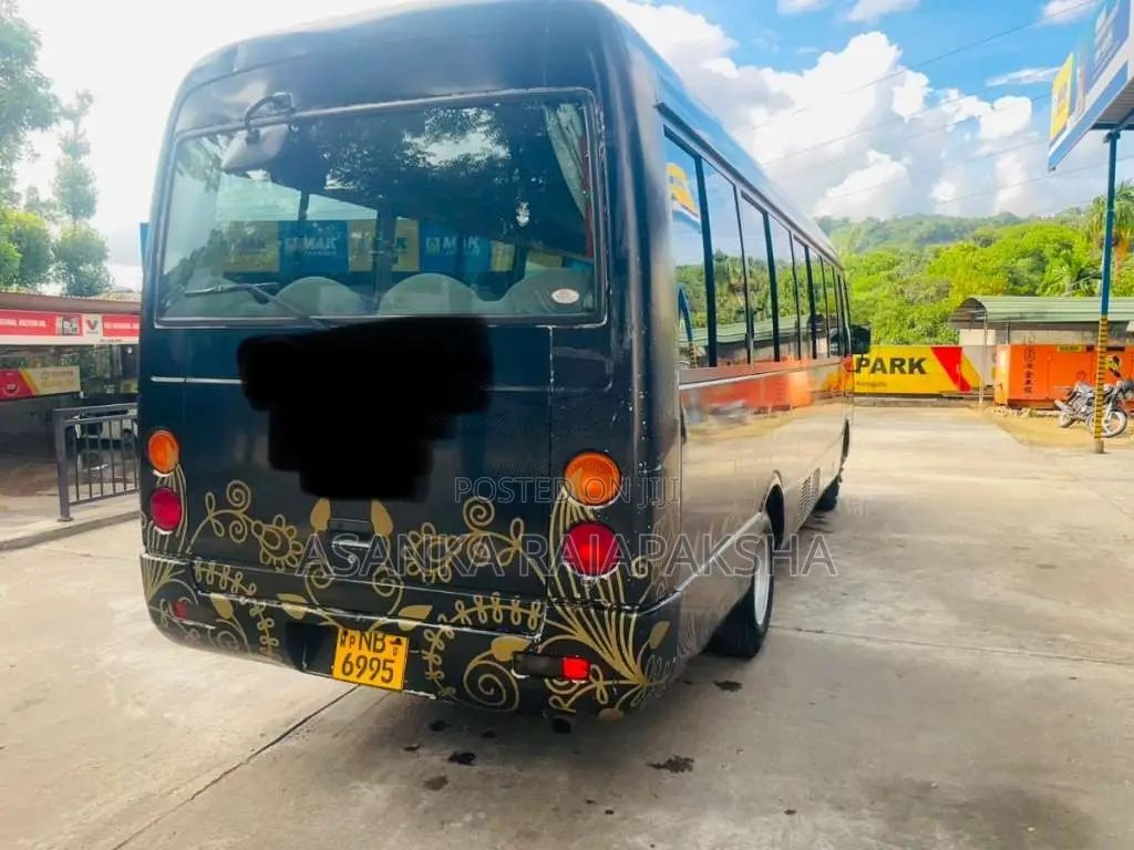 Mitsubishi Rosa 2013 Bus (Used)