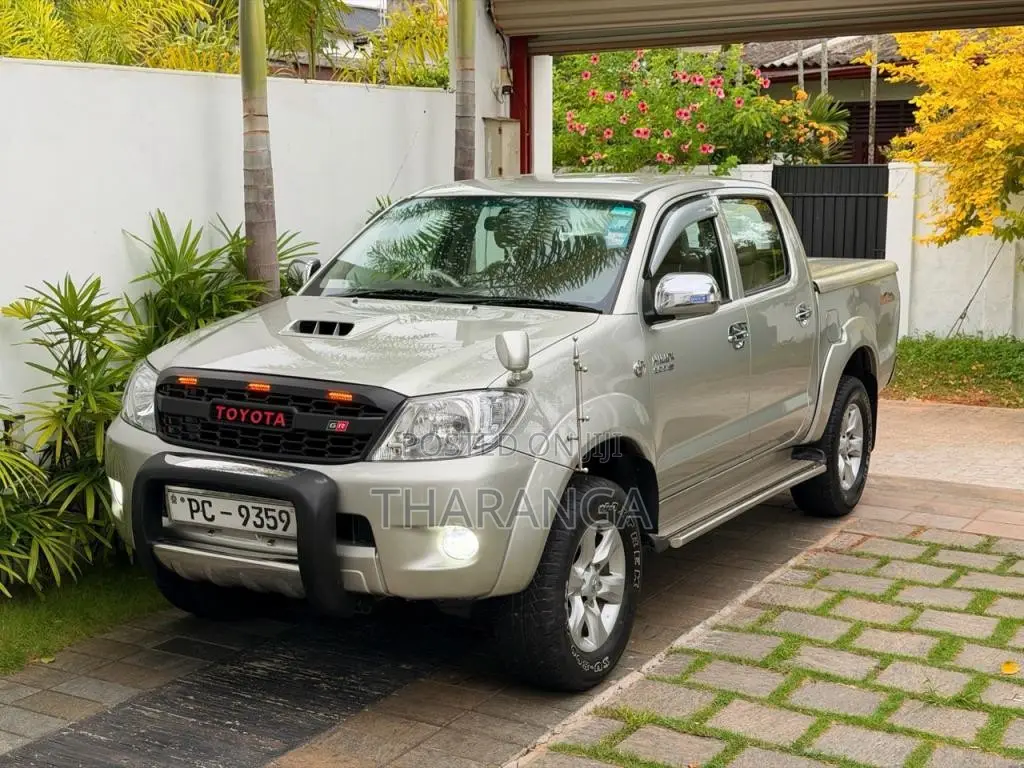 Toyota Hilux Vigo 2006 Pickup (Used)