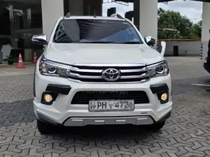 Toyota Hilux Revo G 2016 Pickup (Used)