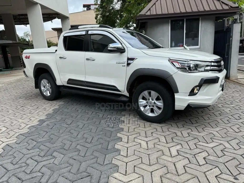 Toyota Hilux Revo G 2016 Pickup (Used)
