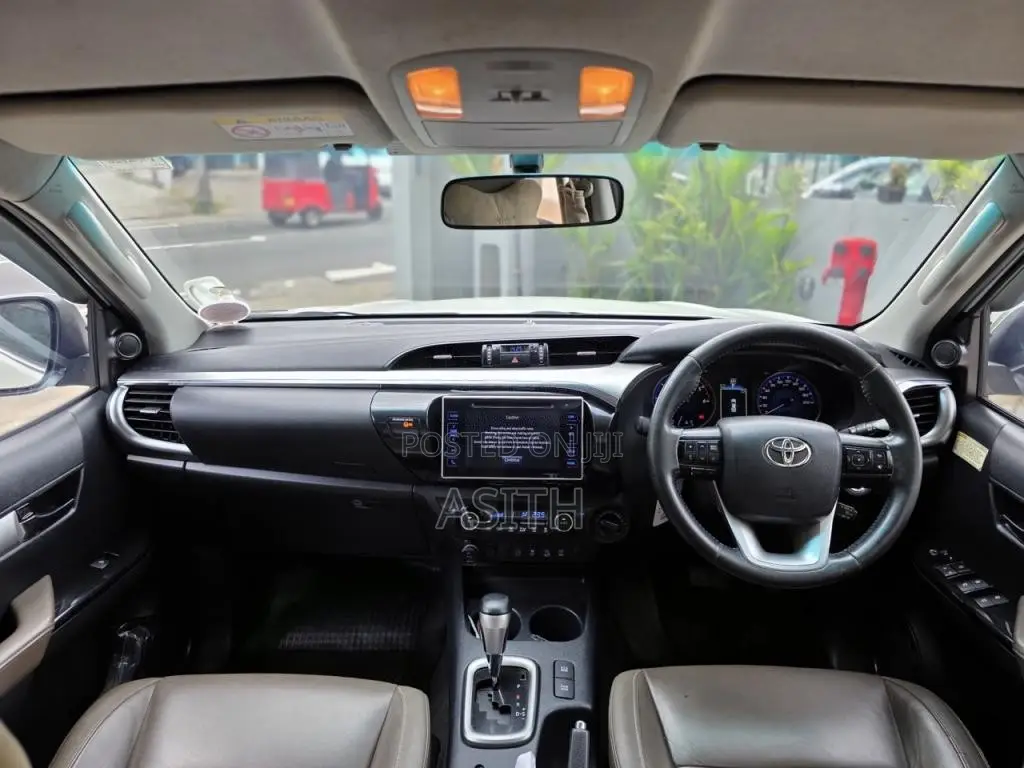 Toyota Hilux Revo G 2016 Pickup (Used)