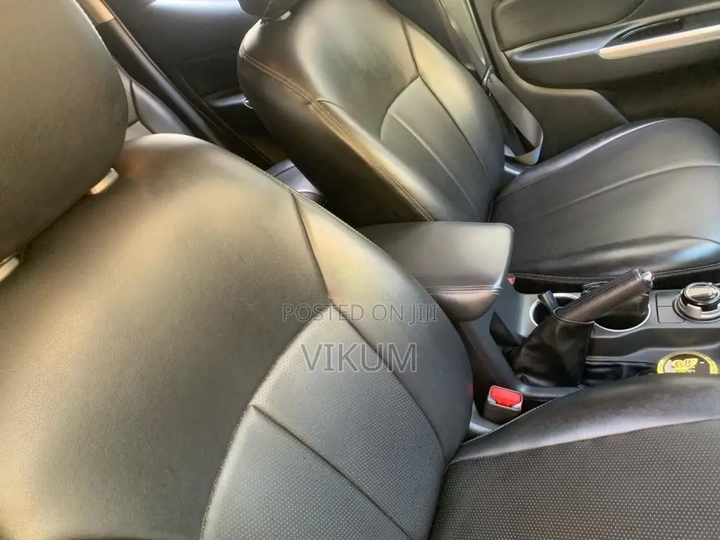 Mitsubishi L200 2020 Pickup (Used)