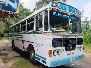 Ashok-Leyland Hino Power 2005 Bus (Used)