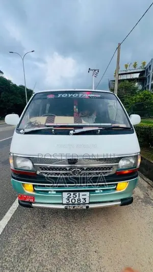 Toyota Dolphin Lh113 1996 Van (Used)