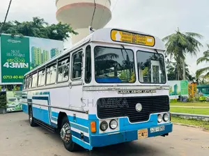 Ashok-Leyland Hino Power 2004 Bus (Used)