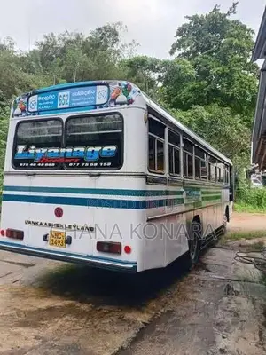 Ashok-Leyland Hino Power 2005 Bus (Used)