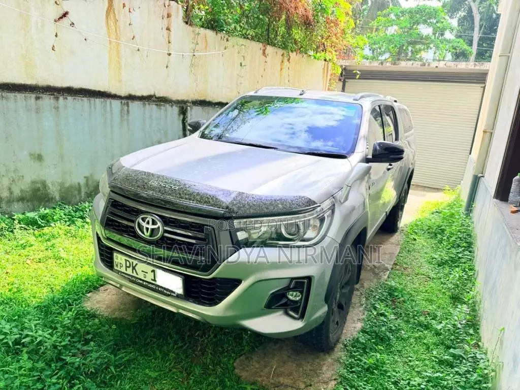 Toyota Hilux 2019 Pickup (Used)