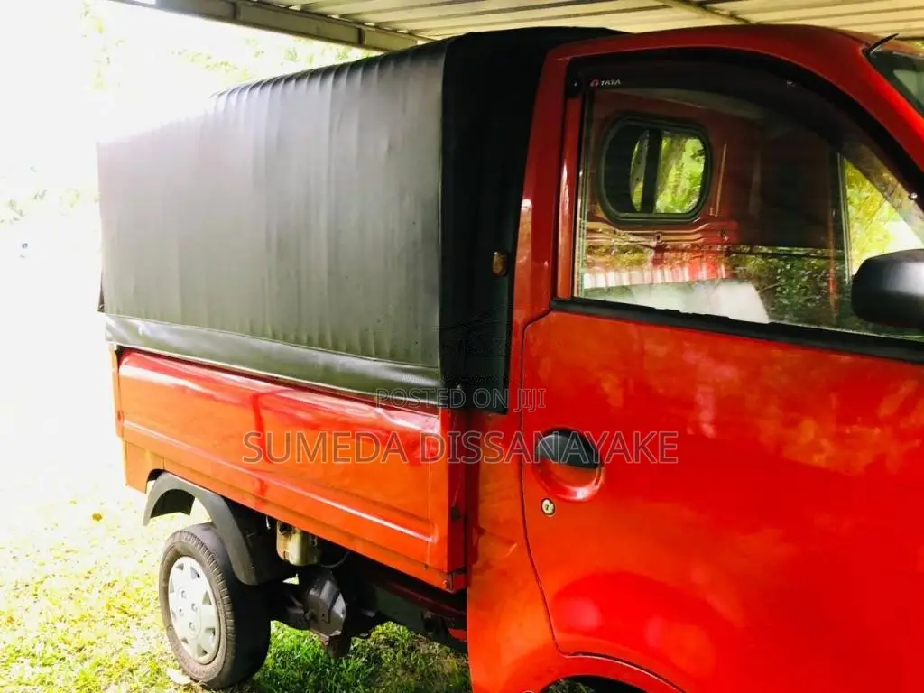 Tata Dimo Batti 2012 Lorry (Used)