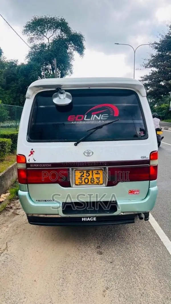 Toyota Dolphin Lh113 1996 Van (Used)