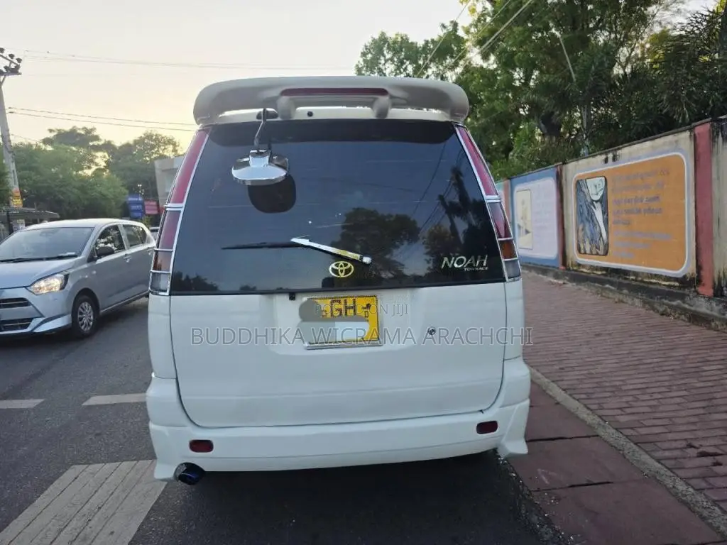 Toyota Townace Noah Cr41 2001 Van (Used)