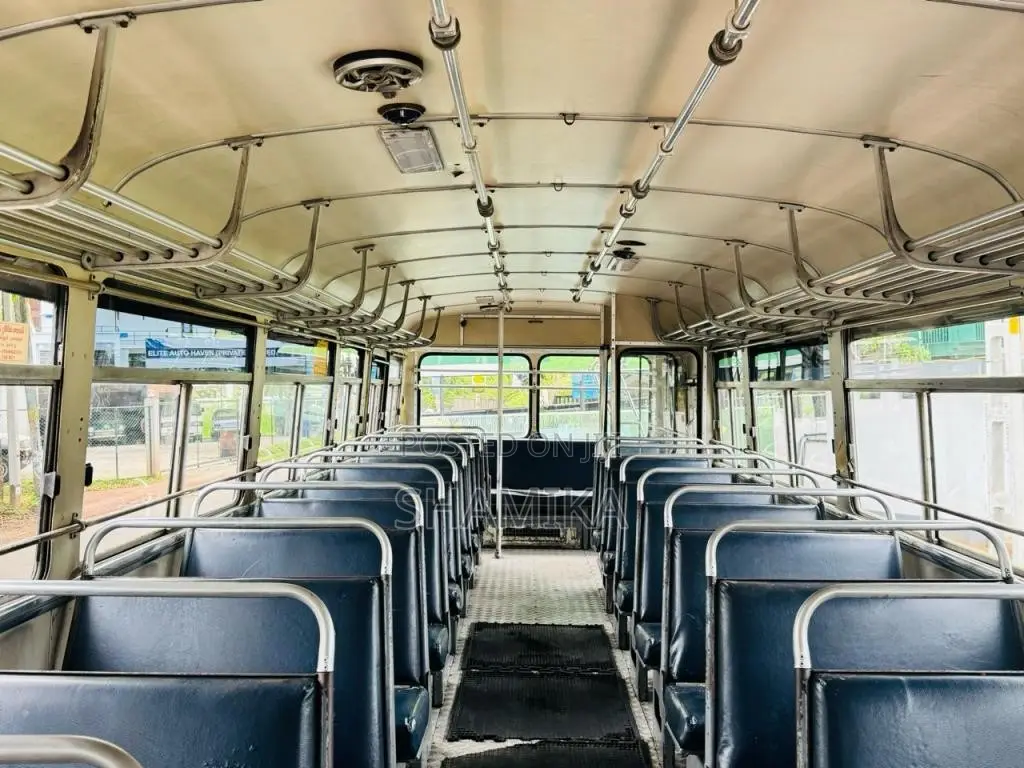 Ashok-Leyland Hino Power 2004 Bus (Used)