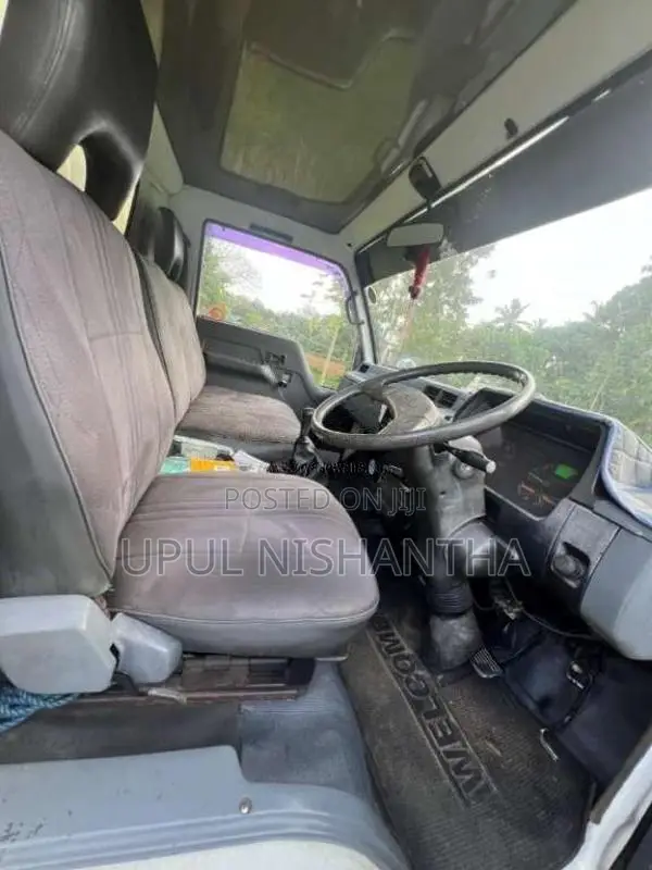 Mitsubishi Canter FE437C 1993 Lorry (Used)