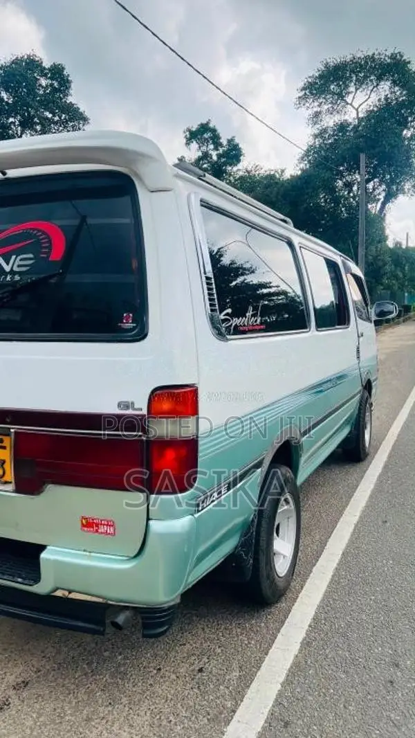 Toyota Dolphin Lh113 1996 Van (Used)