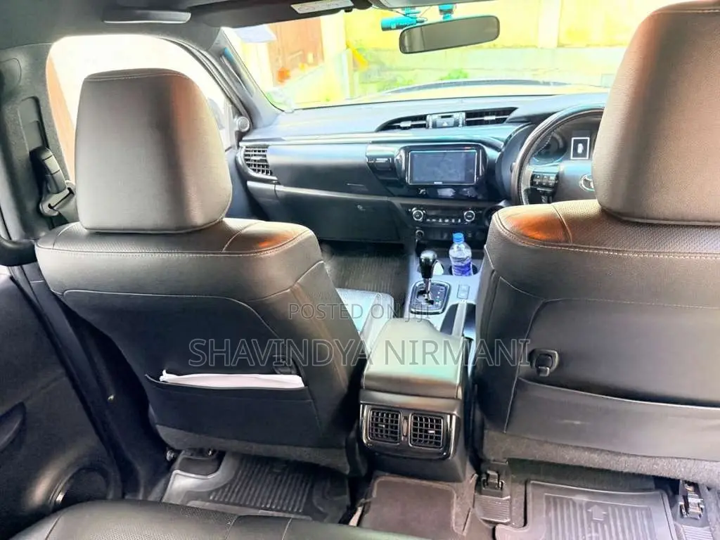 Toyota Hilux 2019 Pickup (Used)