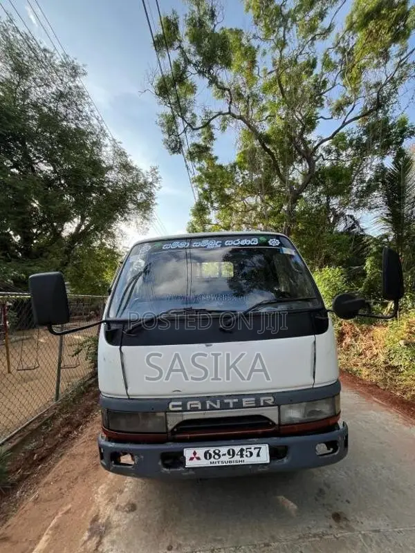 Mitsubishi Canter 1998 Lorry (Used)